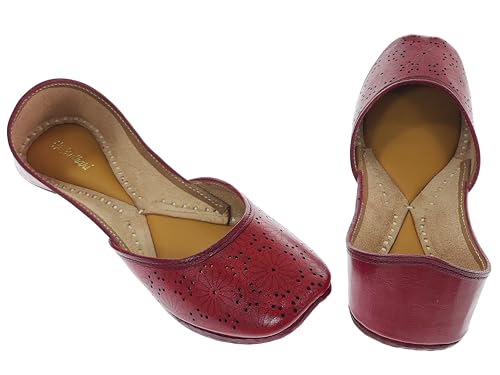 Image of Fulkari Women Cutwork Casual Genuine Soft Leather Jutis | Bite and Pinch Free Juttis | Punjabi Jutti | Girl's Office Flat Ladies Mojari | dailywear Ethnic Juti |