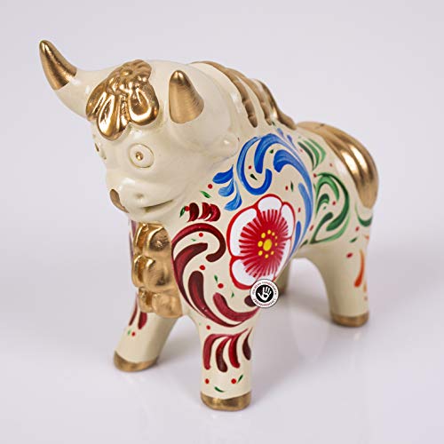 Beige Figurine Pucara Bull 4.7