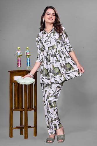 Image of Women Crepe 3 /4 Sleeves V Neck Cord Set Featuring Floral Pattern Design 2 Piece Ethnic Wear Set