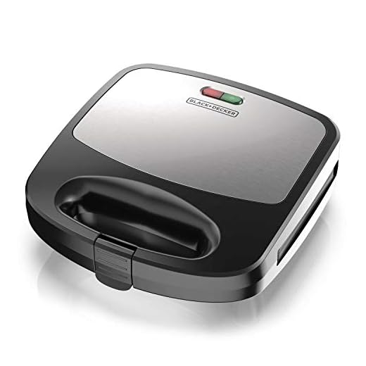 Black+Decker 3-in-1 WM2000SD 3-in-1 Waffle, Grill & Sandwich Maker, Compact Design, Black/Silver