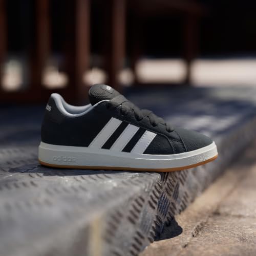 adidas Unisex Kinder Grand Court 00S Kids Shoes, Core Black/Off White/Gum, 38 2/3 EU