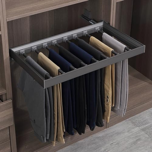 Cintre rétractable pour pantalons et manteaux gain de place
