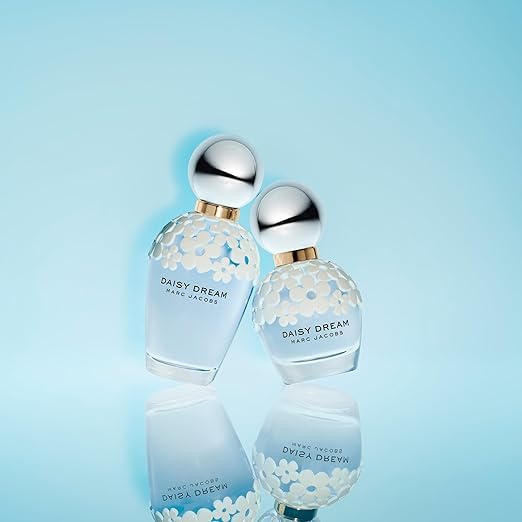 Marc Jacobs Daisy Dream Eau de Toilette – Floral Women's Perfume – With Notes of Blackberry, Jasmine, Lychee & White Woods - Image 3