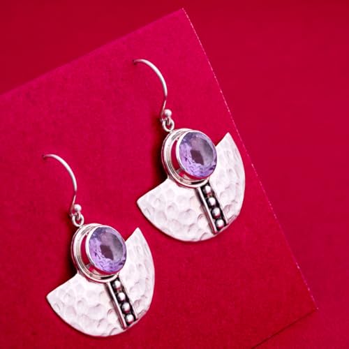 Améthyste naturelle et argent 925 martelé main pour ces boucles d'oreilles pendantes d'exception