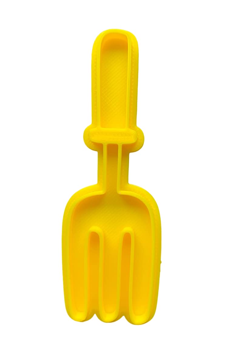 The Cookie Cutter Hub 10cm Gardening Fork Cookie Cutter and Matching Embosser for Cookies Biscuits Clay Baking Decoration