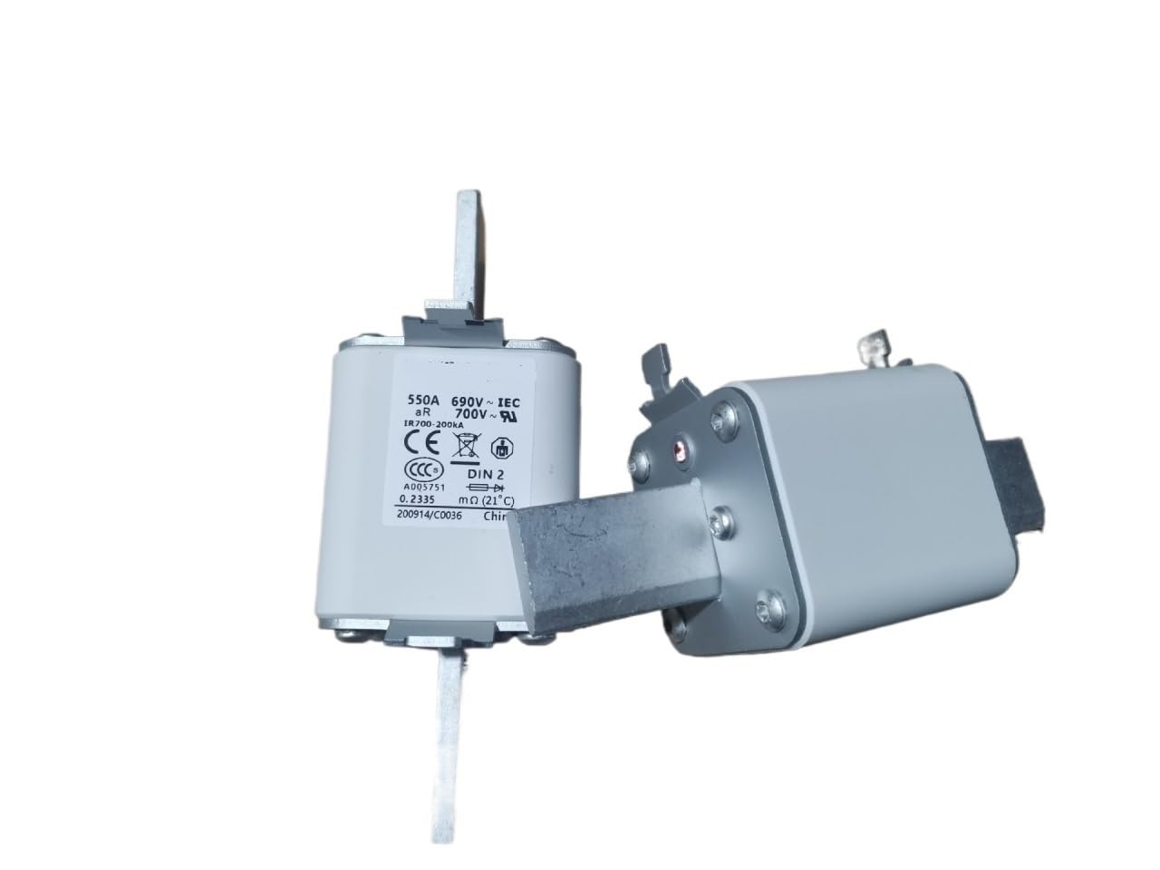 Fusible 170M5812 haute performance format cube standard DIN 43 620 - 3