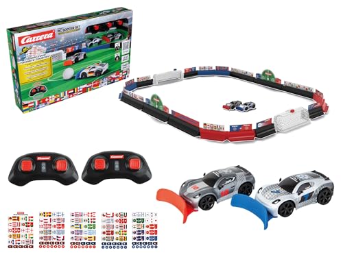Carrera RC Soccer Set World Championship | 2 Fahrzeuge Spielfeld 90×70 cm 18 Bandenelemente | 48 Länder-Sticker Torzähler Ready-to-Run | bis 16 Spieler | ab 6 Jahren