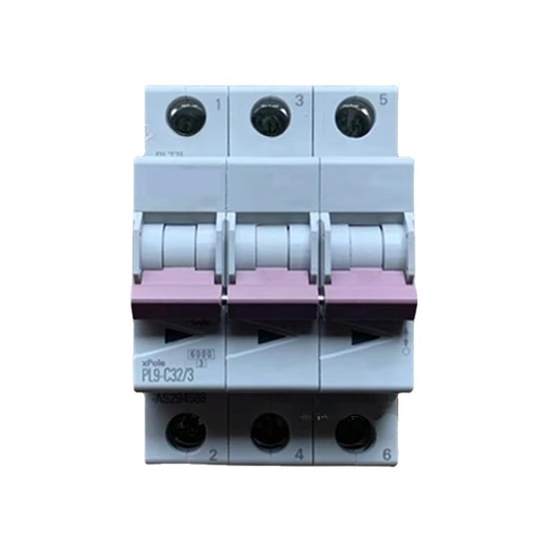 Disyuntor PL9-C32/3 32A 3P que soluciona los saltos de luz por sobrecarga en líneas de fuerza