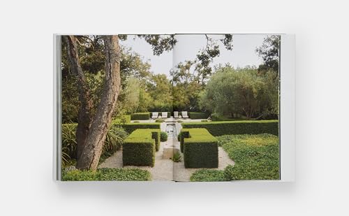 Glorious Gardens: Private Edens of the World's Leading Interior Designers - Image 7