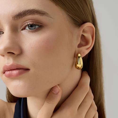 Image of FRUMOS 18K Gold Plated Chunky Hoop Earrings for Women Fashion Thick Gold Hoops Set Jewelry for Birthday Christmas Gifts