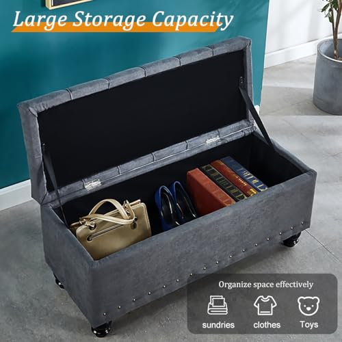 Pouf de rangement ottoman chic comme siège d'intérieur moderne