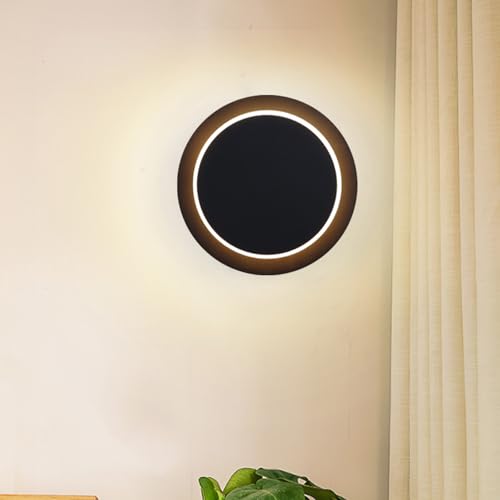 Lampara de pared moderna con difusor acrilico de luz neutra para lectura en el dormitorio