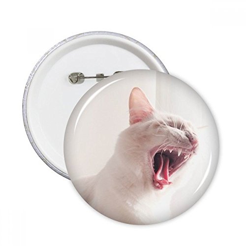 Badge bouton rond motif chat blanc décoration vêtement pin's multicolore