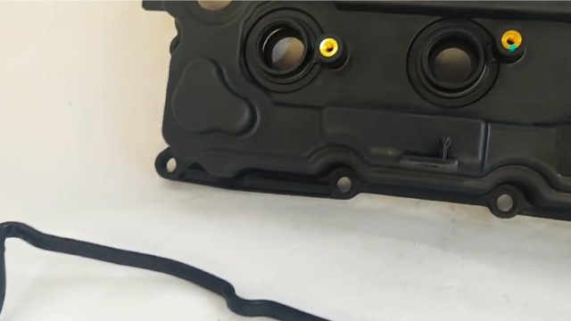 Amazon.com: MILIPARTS Engine Valve Cover Set Compatible with 2007