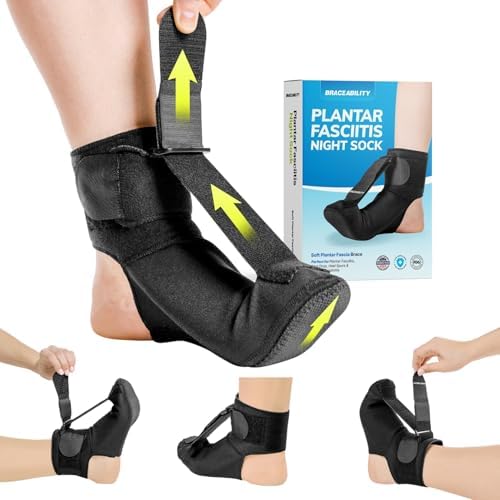 BraceAbility Plantar Fasciitis Night Splint Sock - Soft Plantar Fascia Boot for Sleeping, Achilles Tendonitis Relief, Foot Drop, Heel Pain - Planter Facetious Night Sling Brace for Women and Men (XS)