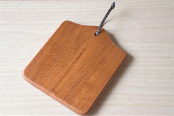 Amazon｜マニー ローズ WOODトリベット 鍋敷き 木製 陶器｜鍋