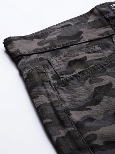 Image of The Indian Garage Co Men Slim Fit Solid Mid-Rise Chino Shorts