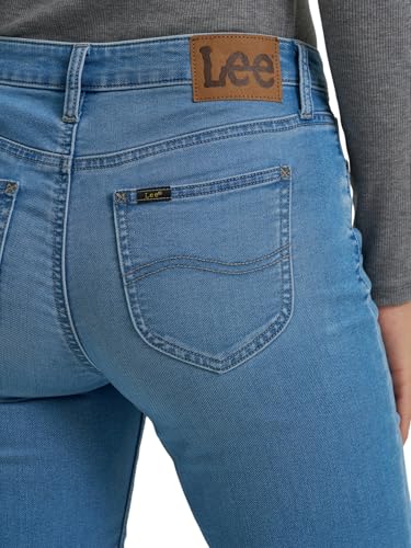 Image of Lee Women's Petite Classic-Fit Monroe Straight-Leg Jean