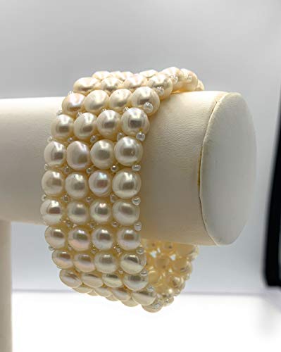 Multi-Strand Freshwater Pearl Bracelet2