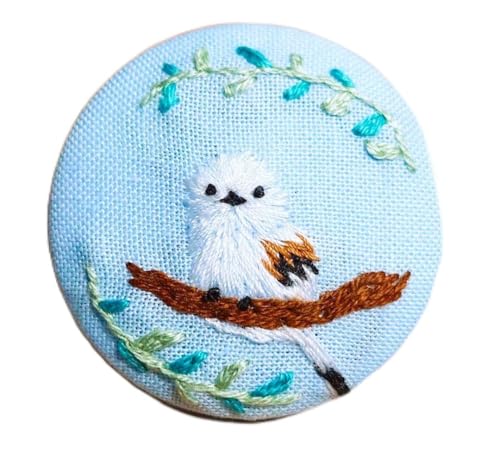 くるみボタン刺繍ブローチ　専用 くるみボタン刺しゅうブローチ。 刺繍モチーフ100種類を目指し