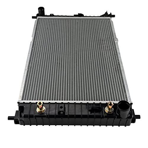 Image of PHILTOP Automotive Replacement Engine Radiator for 1997-2004 Mustang 4.6L Transmission Oil Cooler Included