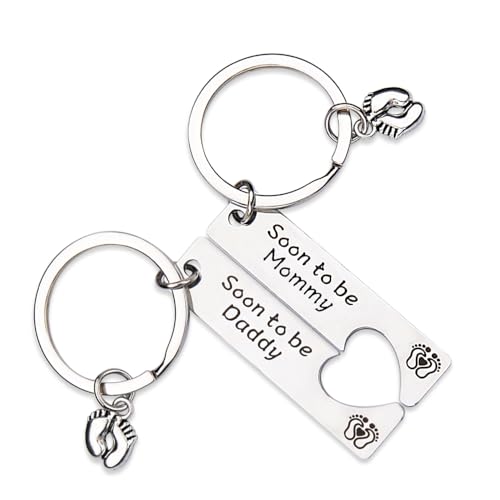 Mummy and Daddy to be Gifts Keychain for Expecting Parents Gifts for New Mom and Dad Gifts for New Dad Gifts for New Mother Gift for Mum to be Gifts for New Mum Gifts for Pregnant Mom Gifts 2Pcs