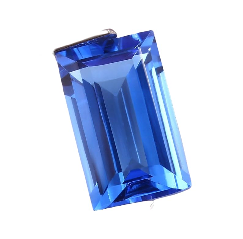 Saphir bleu bleuet d'exception taillé en émeraude pour haute joaillerie