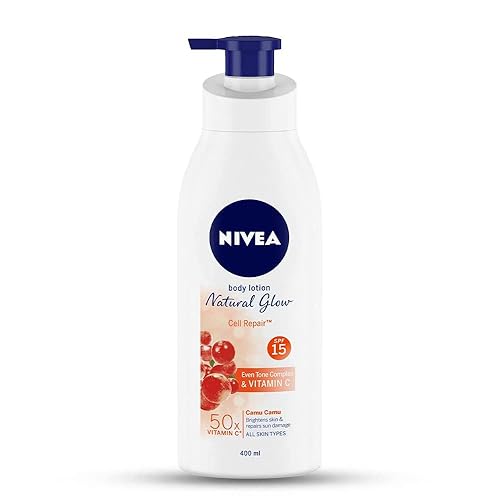 Nivea Loción corporal Natural Glow | Complejo de tono uniforme de reparación celular y vitamina C SPF 15 | 13.52 onzas líquidas