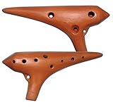 Okarinas können aus gebranntem und glasiertem Ton, luftgetrocknetem Ton, Porzellan, Holz oder aus einer Kalebasse bestehen. Für besondere Anforderungen werden jedoch auch andere Materialien verwendet, wie z. B. Kunststoff (preisgünstig und robuster als Ton, daher oft von Kindern genutzt) oder auch Metall (sehr robust).