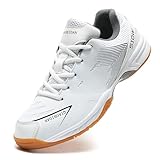 AJUSTEMENT SÉCURISÉ : Système de fermeture à lacets traditionnel avec œillets renforcés pour un ajustement réglable et stable.