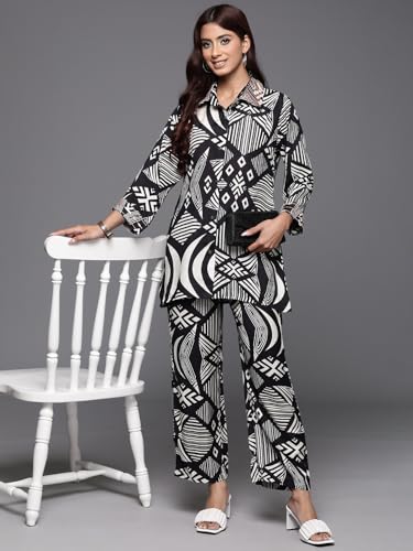 Image of Varanga Women Lavender Floral Printed Cotton Co-Ords