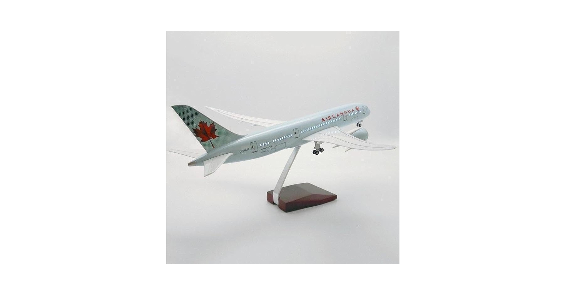 飛行機模型 エアカナダ ミント B747 LED ボーイング 飛行機 模型飛行機 Amazon.co.jp: エアカナダ B747 LED点灯 1：150 大型47cm 飛行機