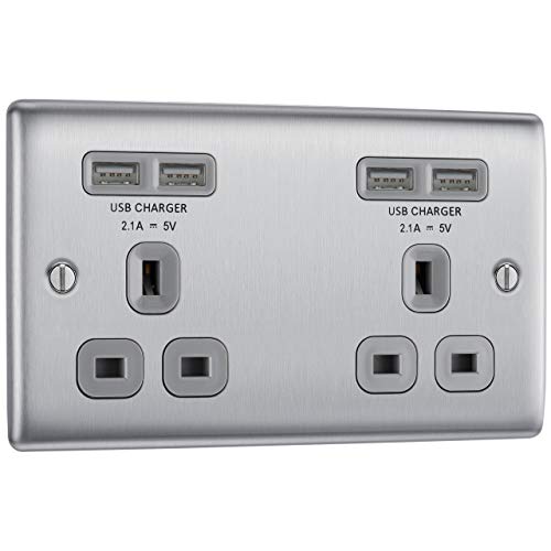 BG Electrical Dubbele Ongeschakelde Snelle het Laden Machtscontactdoos met Vier USB-het Laden Poorten, 13 A, Geborsteld