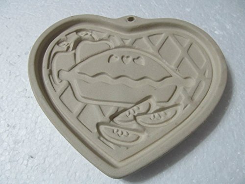 The Pampered Chef Welcome Home Heart Clay Cookie Mold #2911