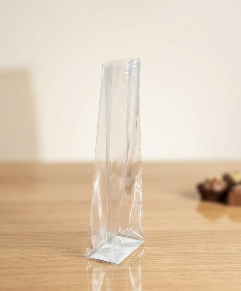 Square envelopes 6+4x22 cm Transparent