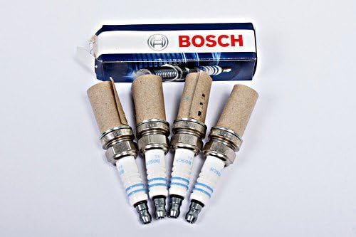 Kit 4 Candele d'accensione Bosch 0242235666 - Ricambi auto SMC