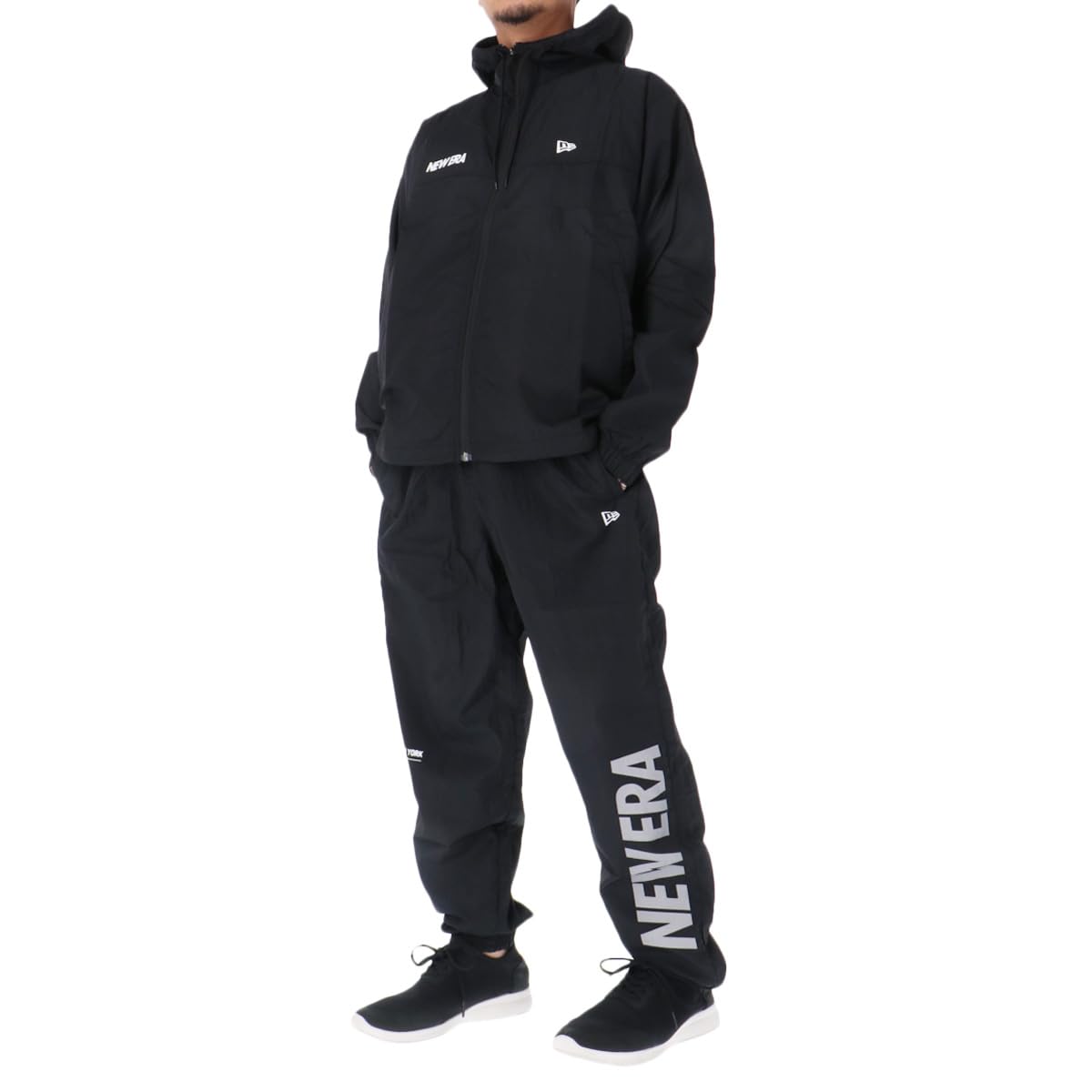 NEW ERA セットアップ ブラック　M 上下セット　ウインドブレーカー NEW ERA セットアップ ブラック M 上下セット ウインド