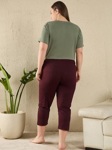 Image of CUPID Woman's Plus Size Plain Cotton Half Pant, 3 /4th Sports n Casual Night Short Pant, Knee Length Indoor n Outdoor Capris for Ladies