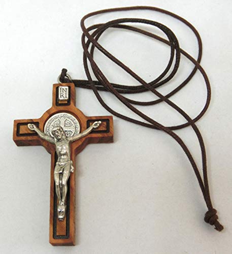 GTBITALY 10.302.90 LAC collana croce di san benedetto in legno ulivo riga nera con laccio 6 cm