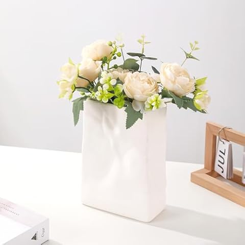 Crinkle Paper Bag Vase by Piwaka Cover