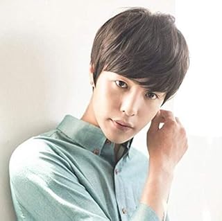 باروكة شعر أنيقة تمنحك مظهرًا طبيعيًا ! صُممت بعناية لتناسب جميع الإطلالات، من اليومية العادية إلى المناسبات المميزة. الآن يمكنكِ الحصول على شعر مثالي