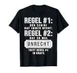 Klassisch geschnitten, doppelt genähter Saum.