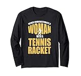 Photo Gallery non sottovalutare mai una donna con una racchetta da tennis maglia a manica Photo Gallery non sottovalutare mai una donna con una racchetta da tennis maglia a manica