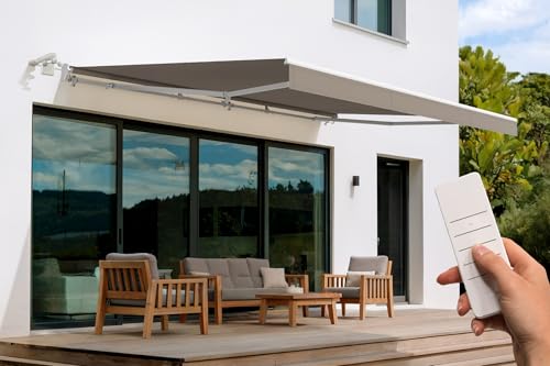 Cazeboo Store banne motorisé 5x3m Semi-Coffre Blanc Toile Taupe 320g/m² UV50+ - 15 m² ombrage terrasse Jardin - Capteur Vent Inclus - Structure Aluminium...