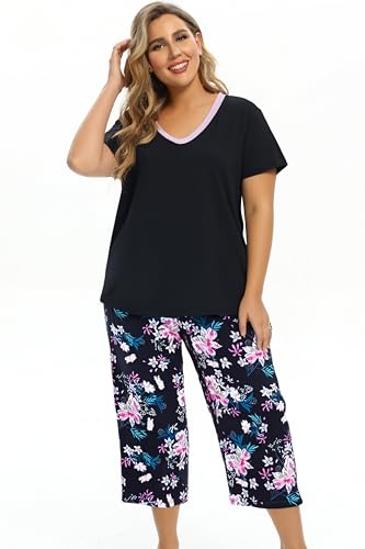 Image of Vozanet Women's Pajamas Set Soft V Neck Sleepwear Top and Capri Pj Lounge Sets Cartoon Heart Shape Cat Nighty Plus Size