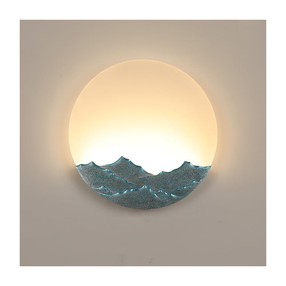 Applique murale d'extérieur solaire pour illuminer le jardin d'une villa et sublimer vos façades