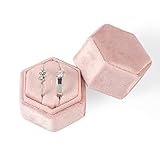Diseño especial: este soporte de caja de anillo está diseñado en forma hexagonal con 2 ranuras, conveniente para sostener el anillo de novios y novios en una caja.Además de su material de terciopelo, el joyero se ve más lujoso y elegante.