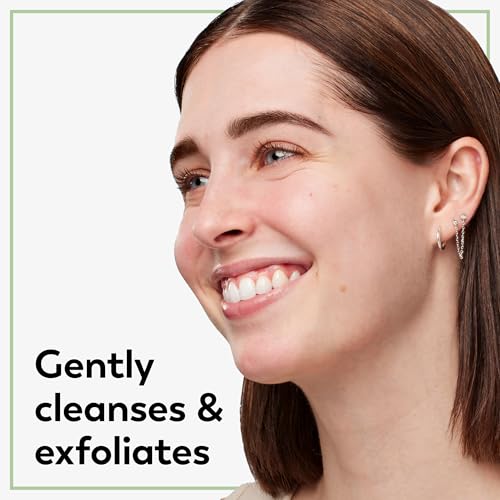 Olay Eye Makeup Remover Wipes, Daily Facials Gentle Face Cleanser for Sensitive Skin, Alcohol and Fragrance Free, Soft Face Wash Towels, Travel Essentials for Women, Dry Cloths, 99 ct (3 X 33ct)