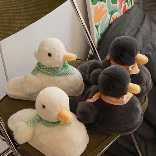 Pantoufles en polaire douillettes pour des soirées d'hiver cocooning