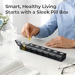 AUVON Organisateur hebdomadaire de pilules avec mise à niveau Open Design, Pill Box portable 7 Jour sans BPA, coquet mignon pour les vitamines, suppléments et médicaments noir